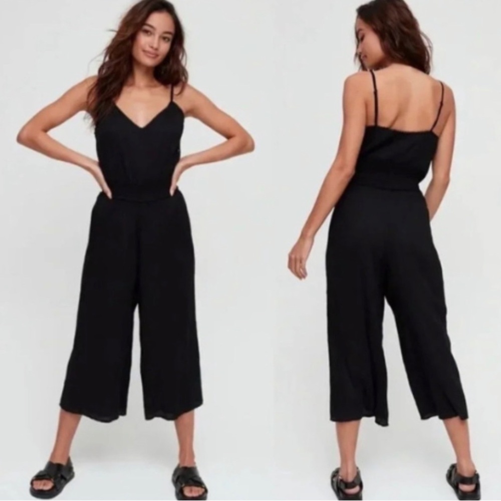 Aritzia Wilfred Black Wide-Leg Culotte Feminine Boho Spaghetti Straps Jumpsuit